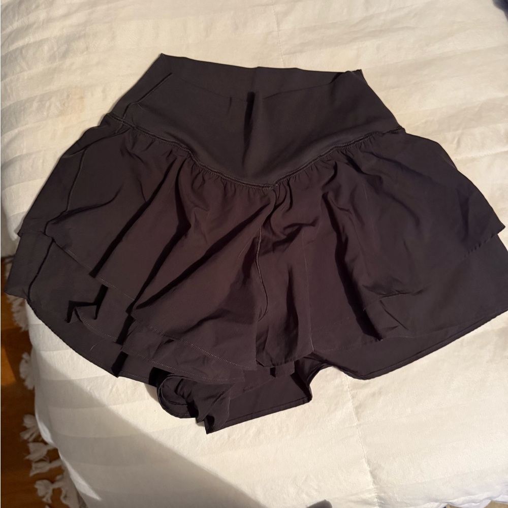 Aerie Dark Gray Flowy Skort